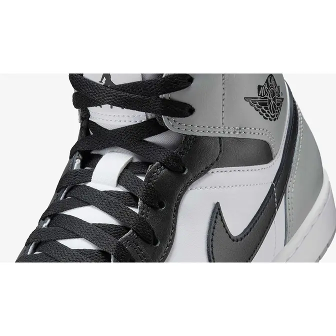 Air Jordan 1 Mid Barons DQ8426-101 Detail