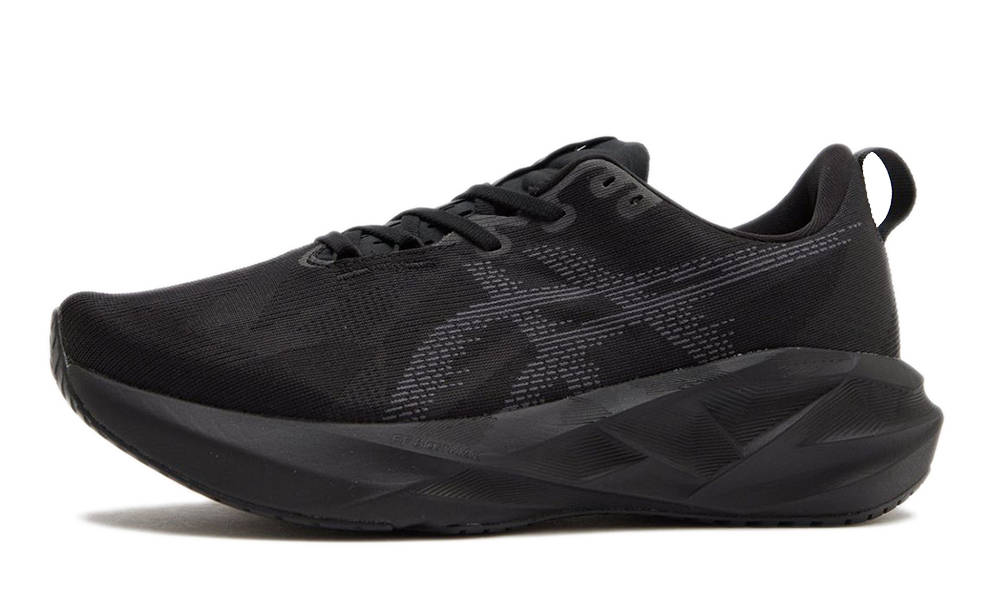 ASICS Novablast 5 Black