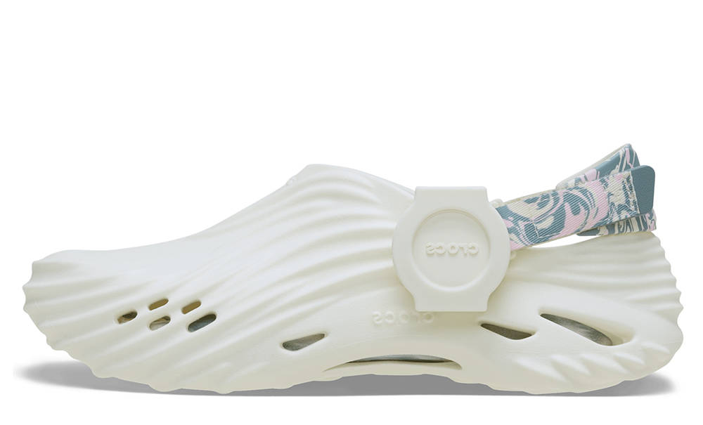 G-SHOCK x Crocs Echo Wave Beige 211110-90H