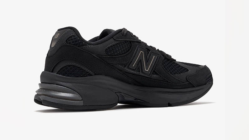 New Balance 2010 Black Brown back