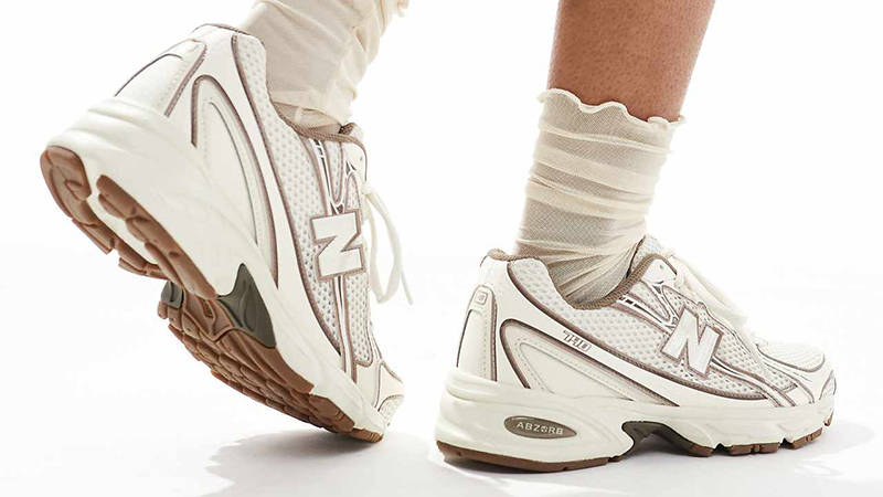 New Balance 740 Beige Brown Back