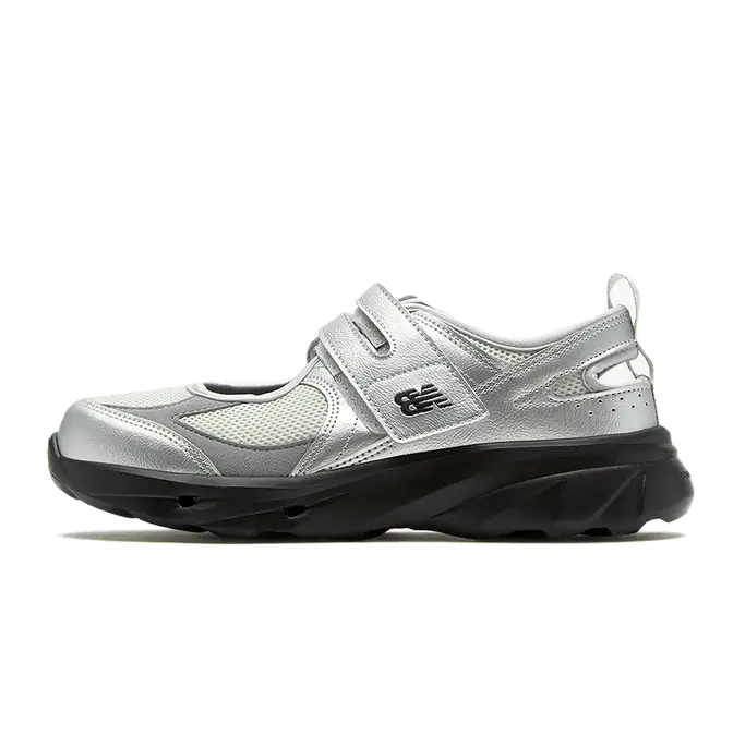 【New Balance】 (W) MARIE JEANNE Breeze SD2202 Gray New Balance Breeze SD2202 Metallic Silver | The Sole Supplier