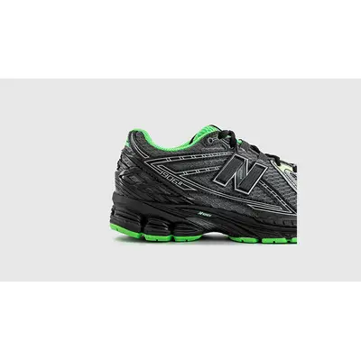 New Balance U1906 Silver Metallic Green U1906RCT heel