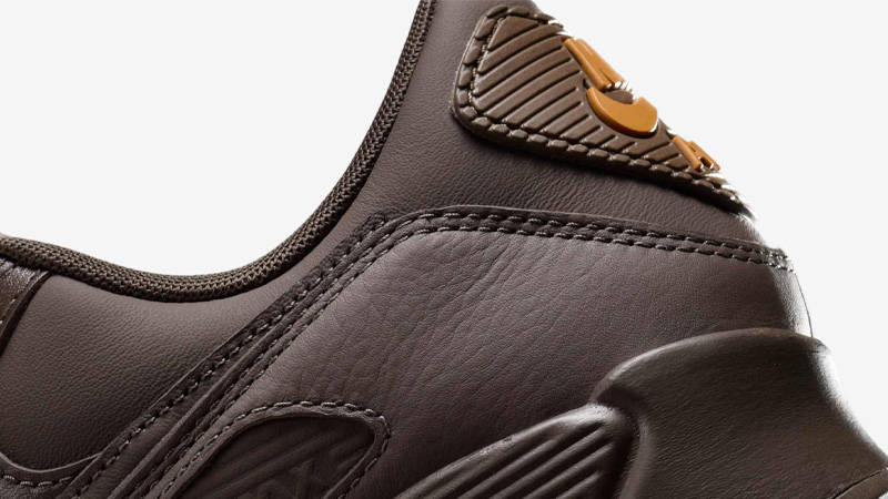 Nike Air Max 90 ESS Baroque Brown Closeup