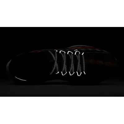 Nike Pegasus 41 Flashing Lights IB8171-999 in dark