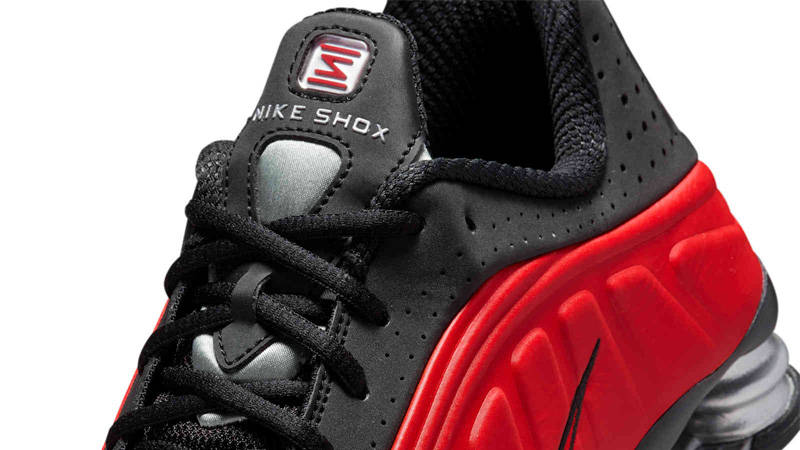 Nike Shox R4 University Red Black Side