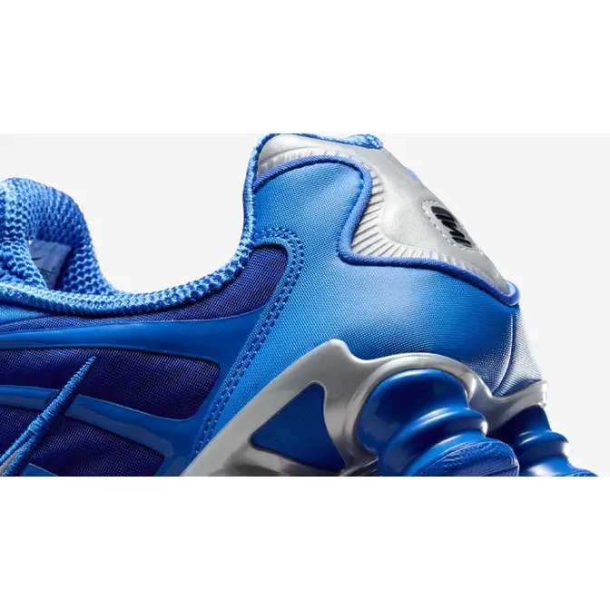 Nike Shox TL Hyper Royal Closeup
