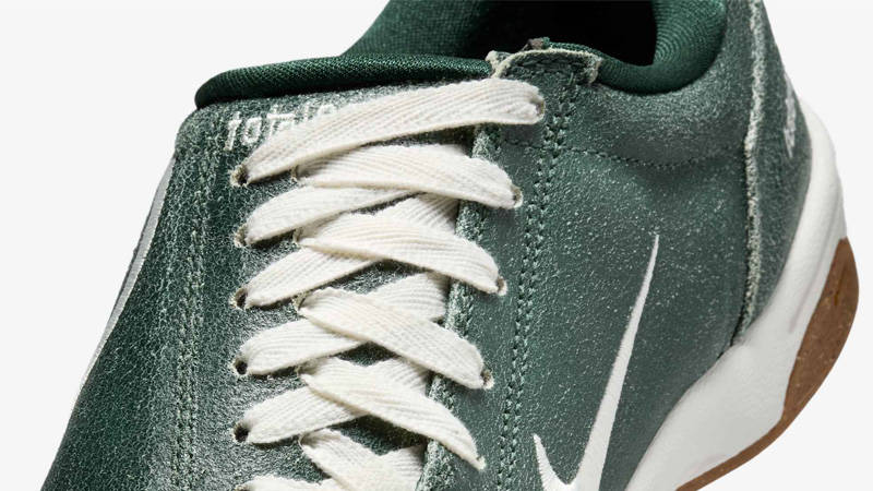 Nike Total 90 III Fir Sail Side