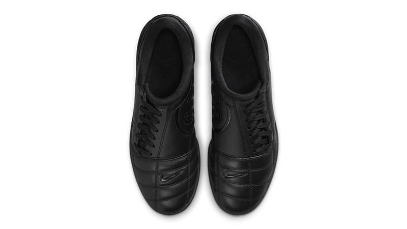 Nike Total 90 III Triple Black middle