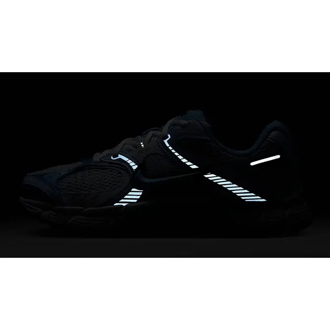 Nike V5 RNR Psychic Blue IF2330-001 in dark