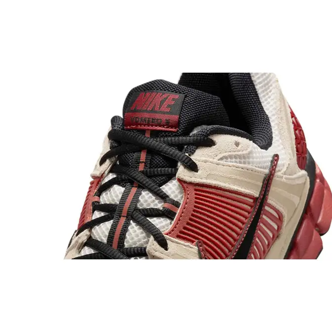 Nike Zoom Vomero 5 Desert Khaki Mars Stone Side