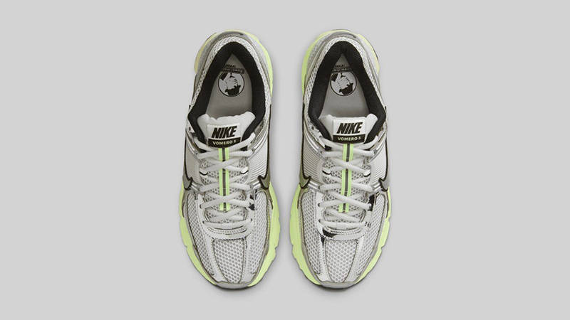Nike Zoom Vomero 5 Silver Barley Volt IM3376-007 middle