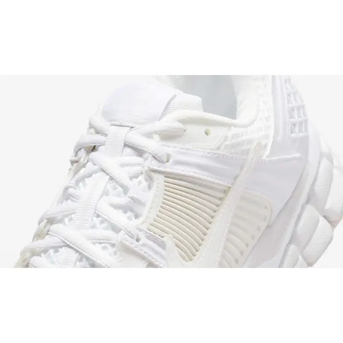 Nike Zoom Vomero 5 Triple White Side