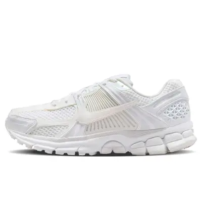 Nike Zoom Vomero 5 Triple White