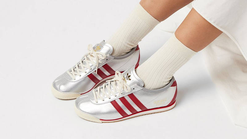 adidas Italia 70s Silver Metallic Red JQ6964 on foot