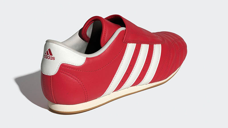 adidas gazelle silver green womens 03_c779ca9f-3f6b-4b6b-8b2a-30b680af78e8_600x.jpg?v=1699902988