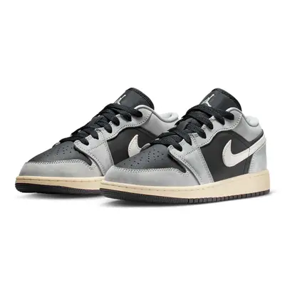 Air Jordan 1 Low SE GS Light Smoke Grey Sail Front