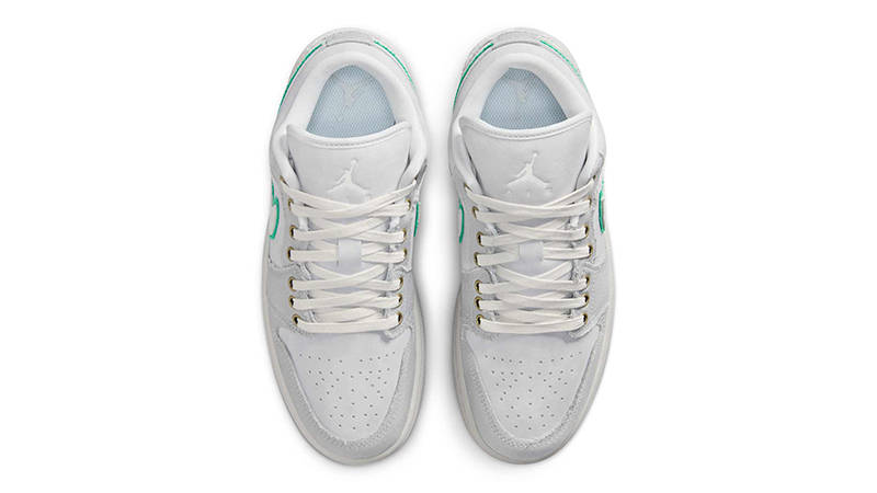 Air Jordan 1 Low SE Light Smoke Grey White IH3369-077 Top