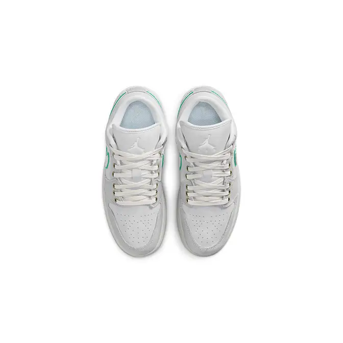 Air Jordan 1 Low SE Light Smoke Grey White IH3369-077 Top