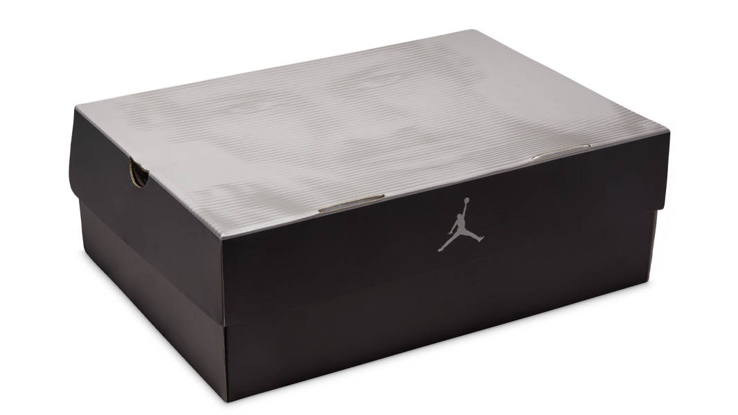 Air Jordan 4 Lakers Box