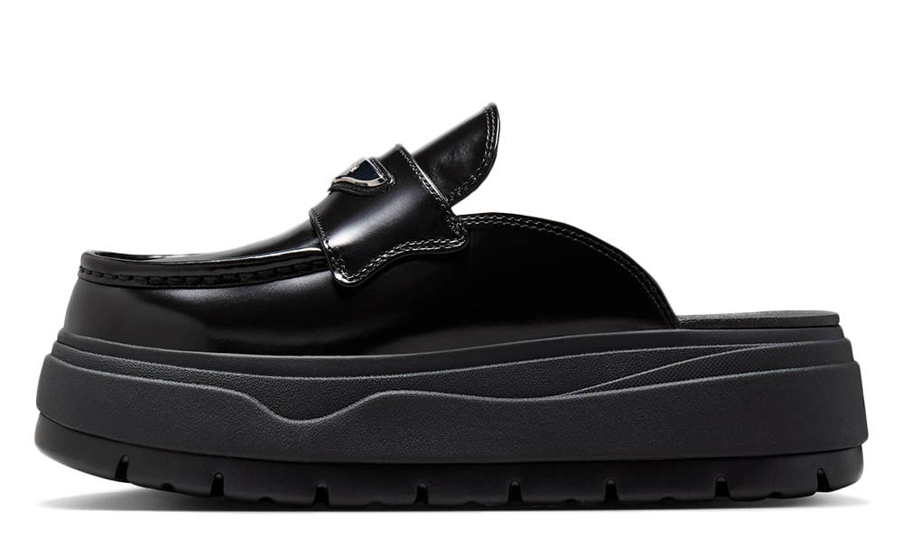 靴 AIR JORDAN MULE BLACK/LLIC SILVER Air Jordan Mule Black Metallic Silver | HJ4292-001 | The Sole Supplier