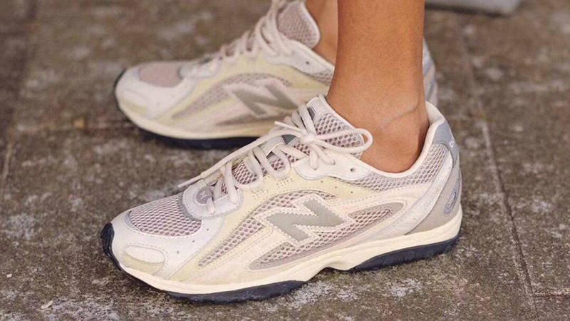 AURALEE x New Balance U204L Beige | The Sole Supplier