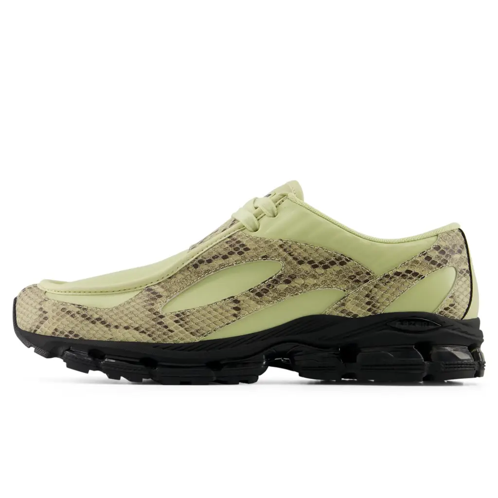 New Balance 1890 Snakeskin Cream lateral view showing cream leather upper with faux snakeskin mudguard overlay