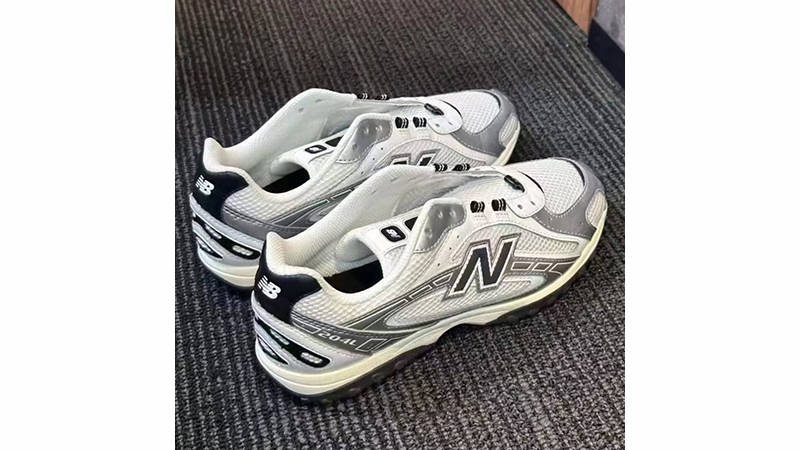 New Balance U204L White Silver back