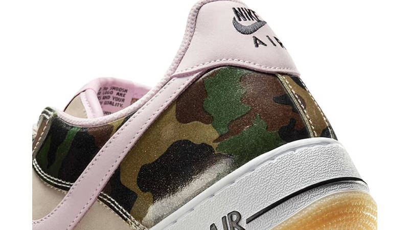 Nike Air Force 1 Low Patent Leather Camo Pink heel