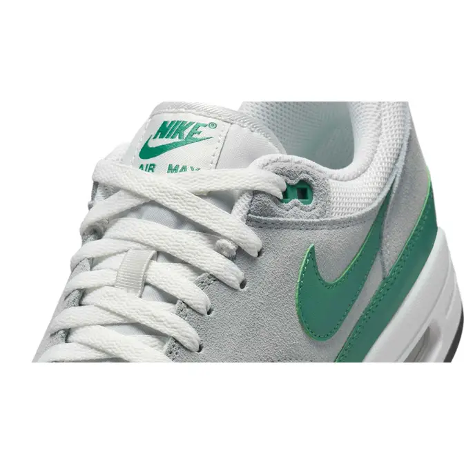 Nike Air Max 1 Evergreen Aura Side