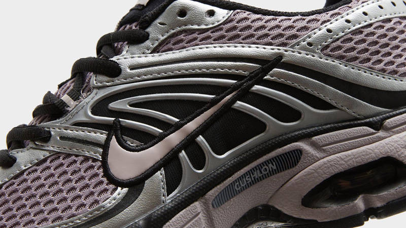 Nike Air Max Moto 2K Mauve Closeup