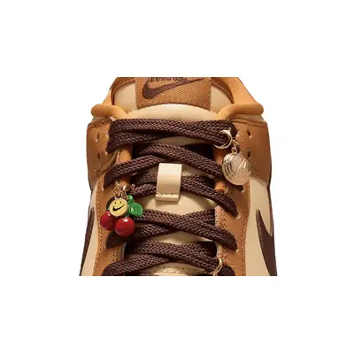 Nike Dunk Low Desert Ochre DD1873-102 Detail