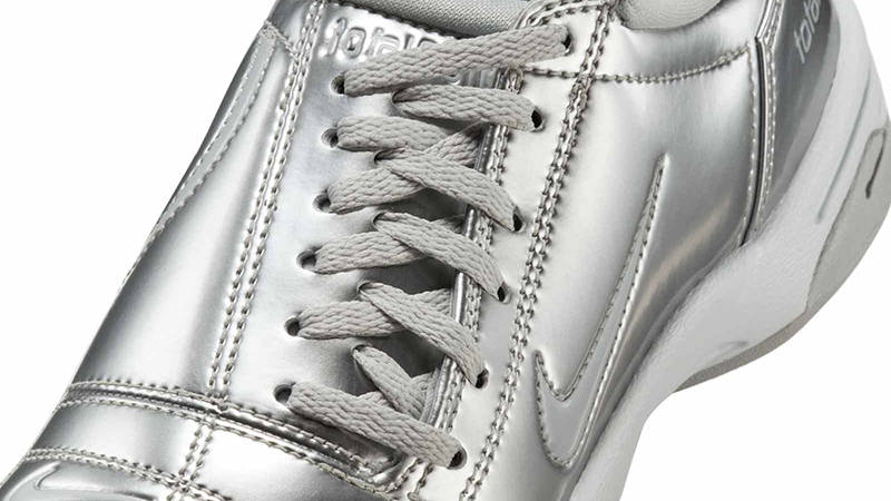 Nike Total 90 Metallic Platinum II9792-011 Detail