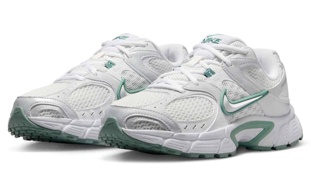 Nike V5 RNR Summit White Cannon Front