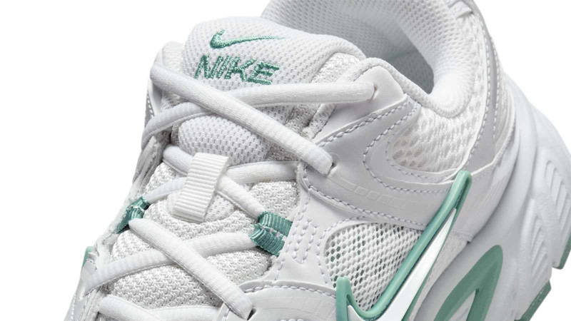 Nike V5 RNR Summit White Cannon Side