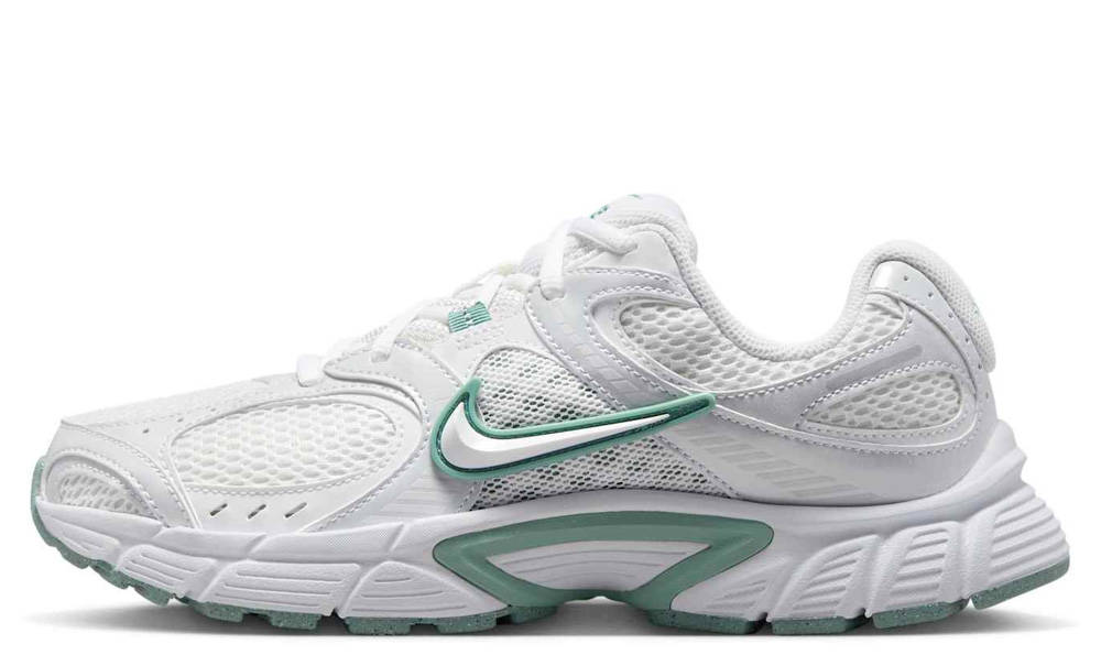 Nike V5 RNR Summit White Cannon