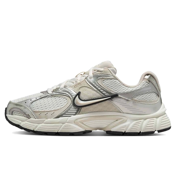 Nike V5 RNR Summit White Sail