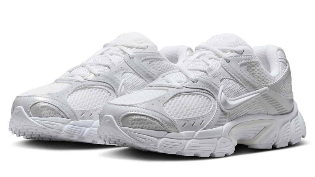 Nike V5 RNR White Metallic Silver Front