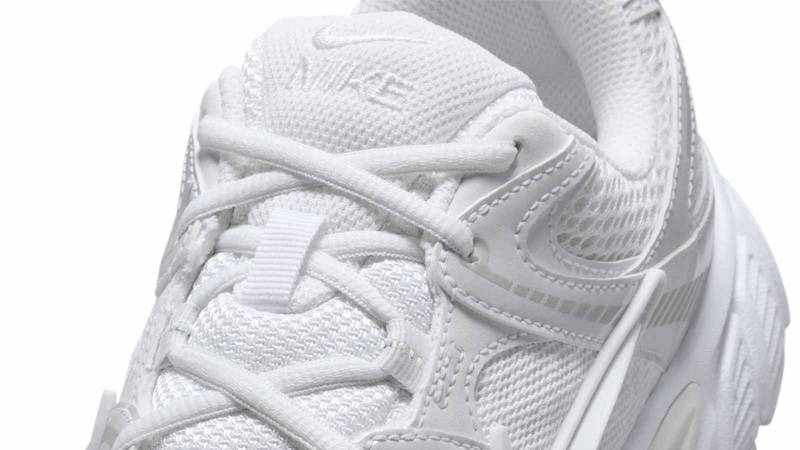 Nike V5 RNR White Metallic Silver Side