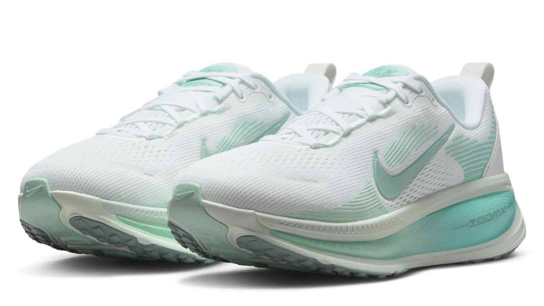 Nike Vomero 18 Bleached Turquoise Front