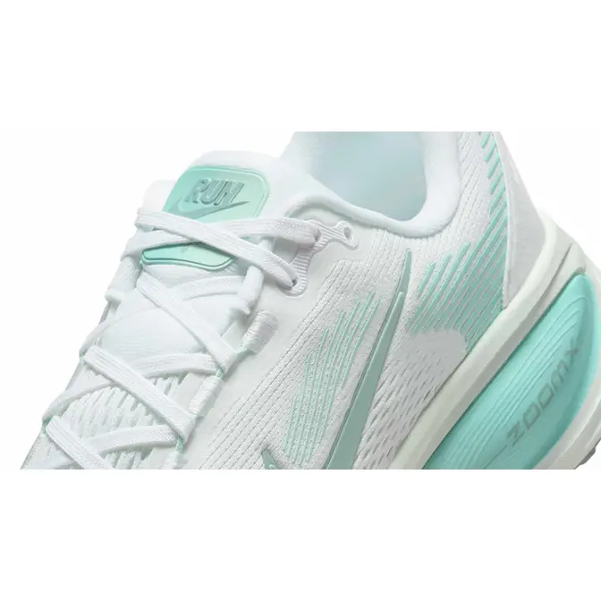 Nike Vomero 18 Bleached Turquoise Side