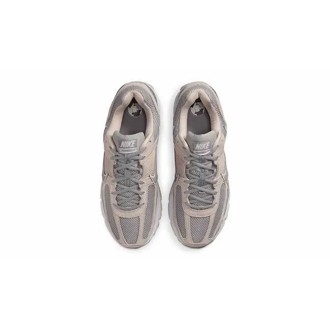 Nike Zoom Vomero 5 Light Orewood Brown Metallic Platinum HF1553-101 Top