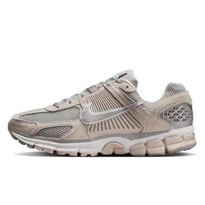 Nike Zoom Vomero 5 Light Orewood Brown Metallic Platinum HF1553-101