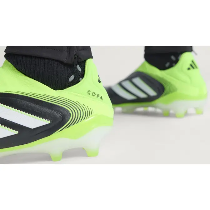 adidas Copa Pure 3 Elite Laceless FG Radiant Blaze Pack Closeup