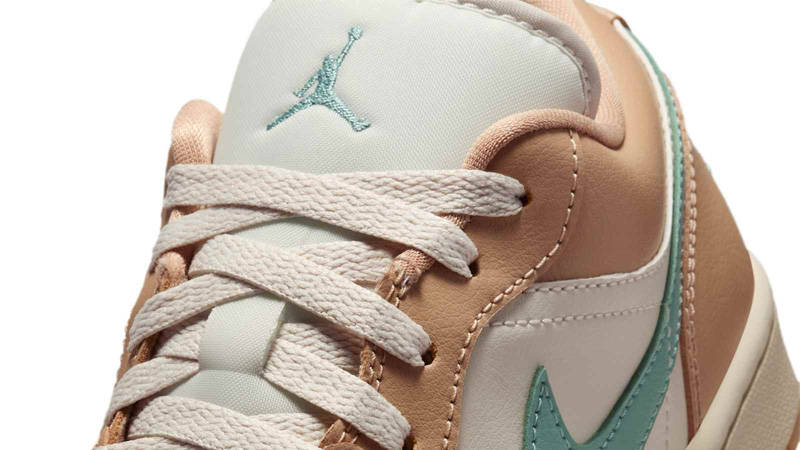 Air Jordan 1 Low Light Orewood Brown Hemp Side