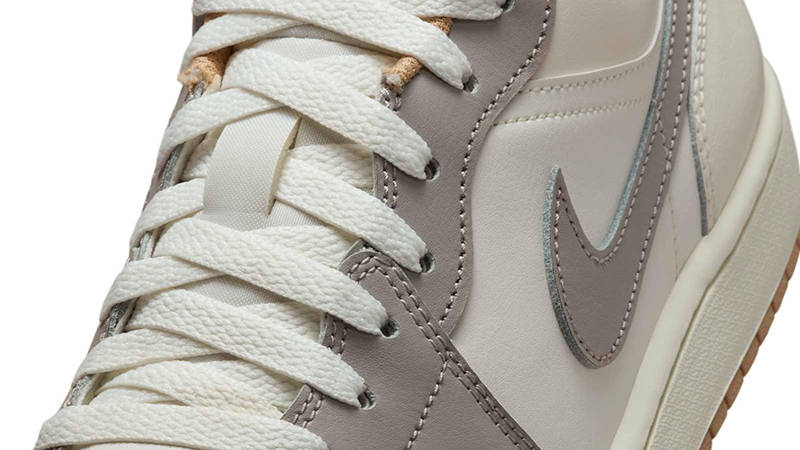 Air Jordan 1 Low Sail College Grey 553558-169 Detail