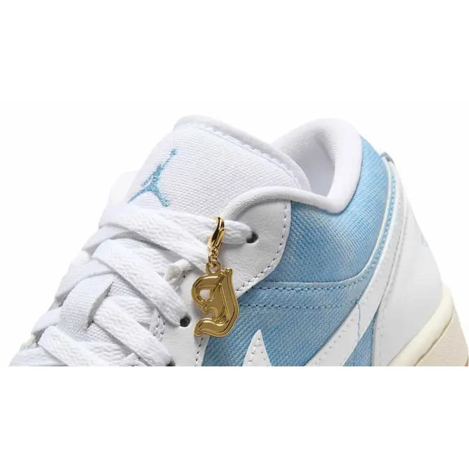 Air Jordan 1 Low SE Denim Worn Blue Tag