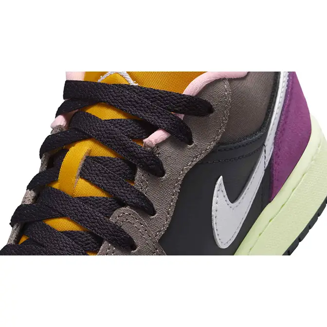 Air Jordan 1 Low SE GS Tokyo Bio Hack HQ2021-005 Detail