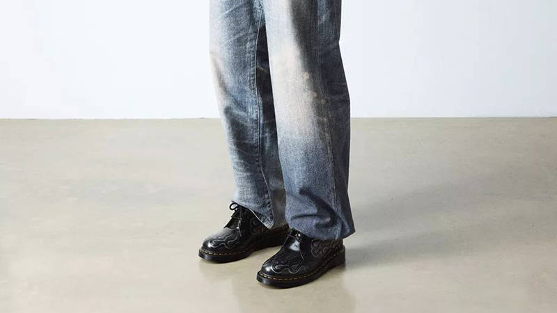 Dr Martens 1461 Inferno Lace-Up Black 41765020 on foot