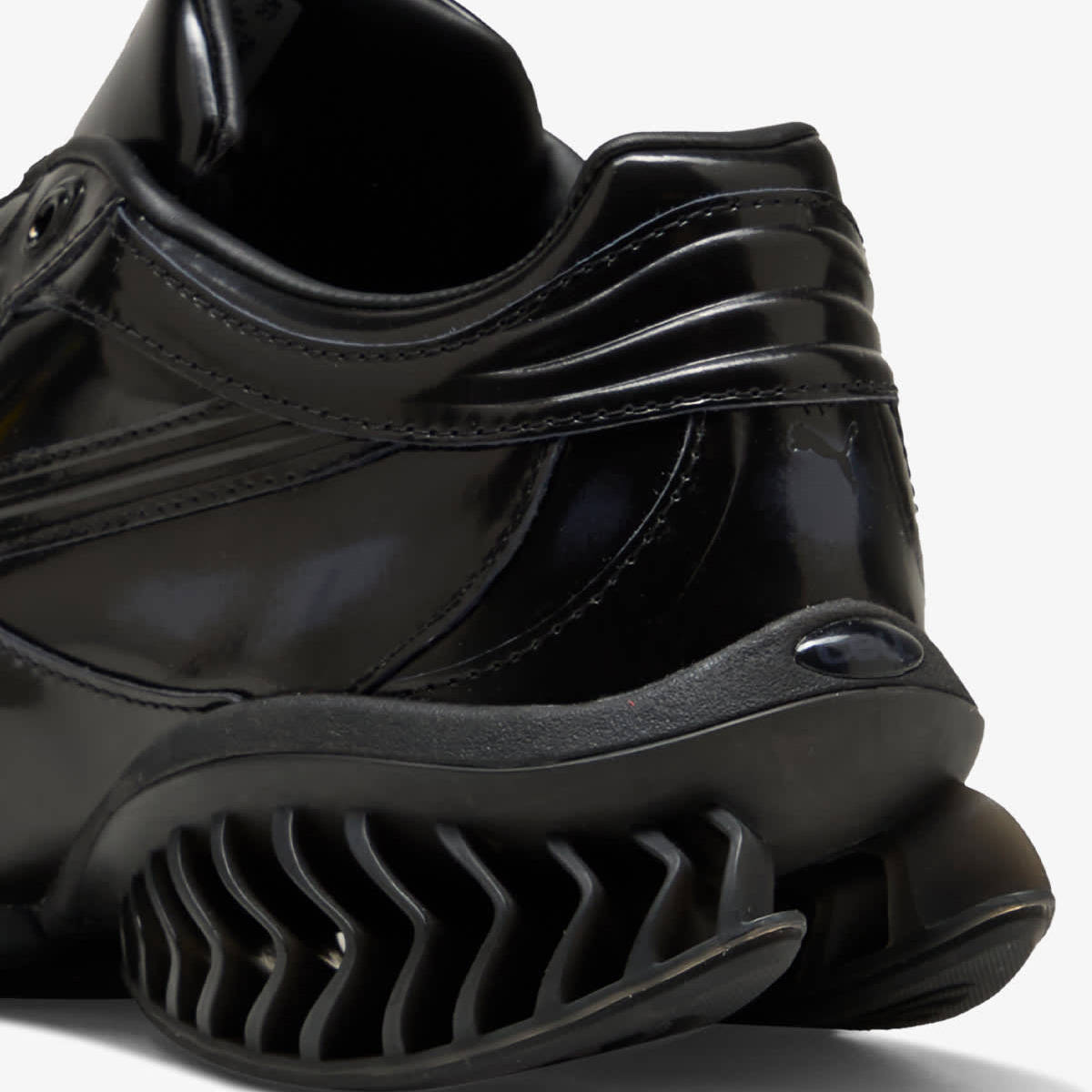 _J.L-A.L_ x PUMA Cell Black Back